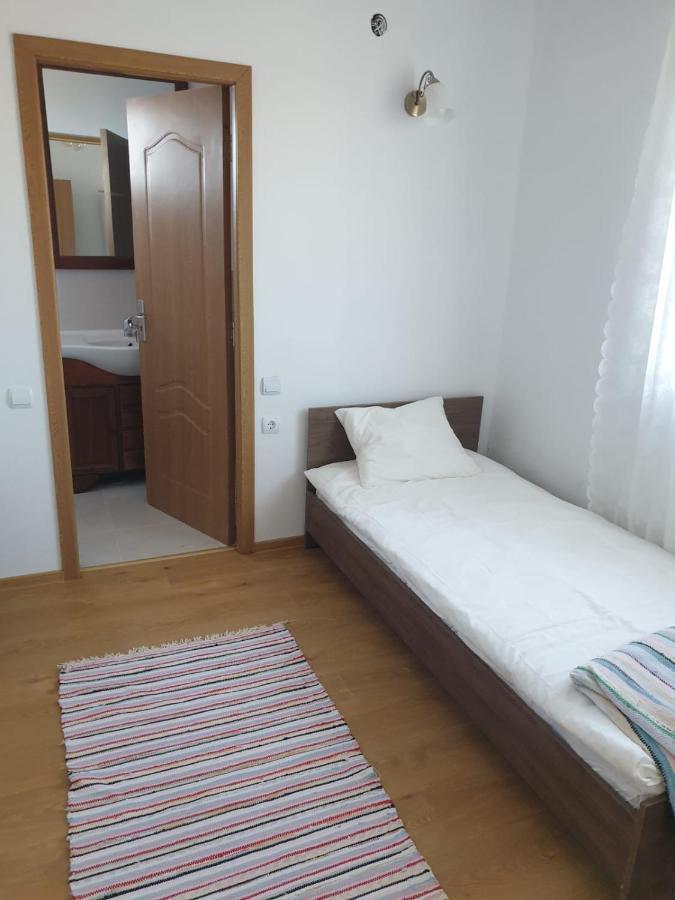 Casuta De La Munte Hotel Sfodea Ngoại thất bức ảnh